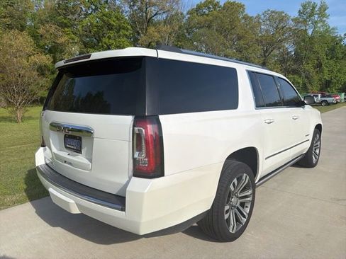 Used 2020 GMC Yukon XL Denali w/ Denali Ultimate Package AWD/4WD image 6