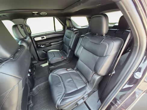 Used 2023 Ford Explorer ST w/ Equipment Group 401A AWD/4WD image 24