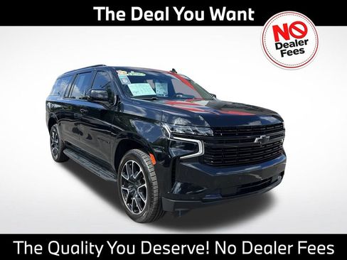 Used 2023 Chevrolet Suburban RST w/ Luxury Package AWD/4WD image 1