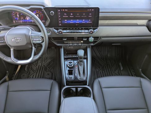 Used 2025 Chevrolet Colorado Trail Boss image 8