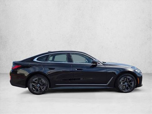 Used 2022 BMW i4 eDrive40 RWD image 4