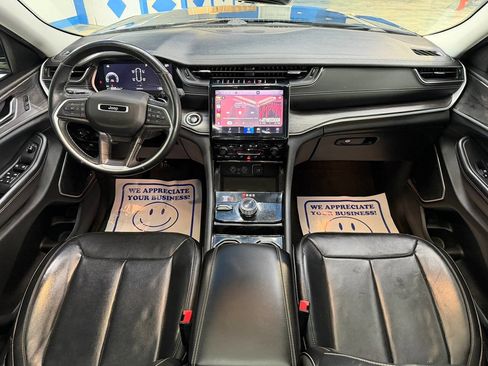 Used 2022 Jeep Grand Cherokee L Limited AWD/4WD image 20