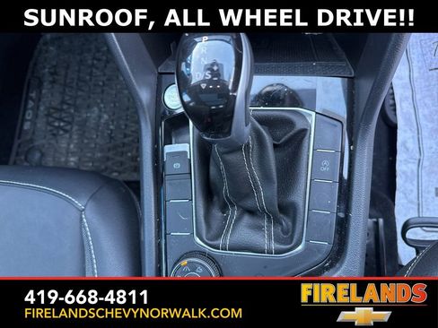 Used 2024 Volkswagen Taos SE w/ Panoramic Sunroof Package image 23