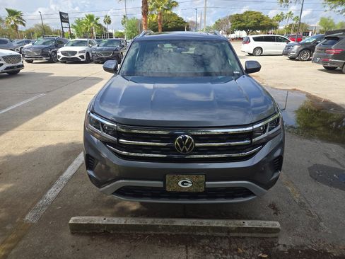 Used 2023 Volkswagen Atlas SEL image 3