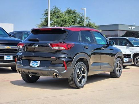 Certified 2021 Chevrolet TrailBlazer RS w/ Technology Package FWD image 3