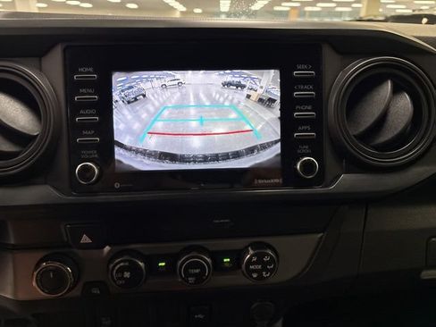 Used 2020 Toyota Tacoma SR AWD/4WD image 18
