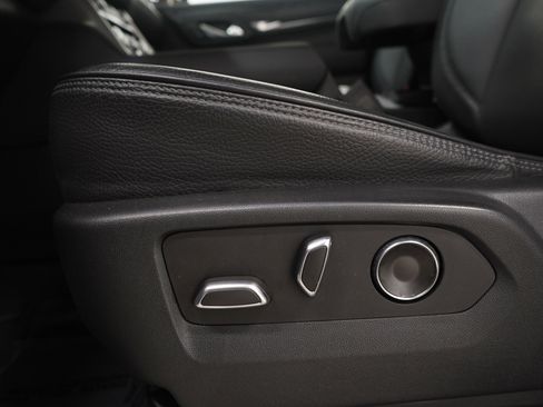 Used 2023 GMC Yukon Denali w/ Denali Reserve Package image 27