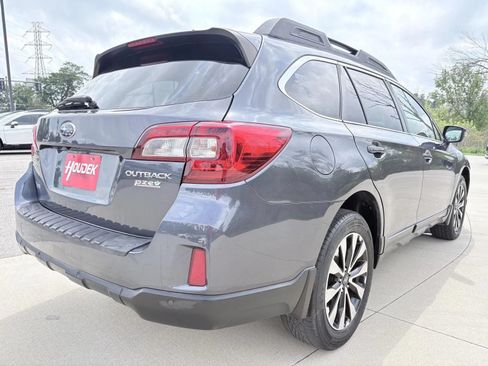 Used 2017 Subaru Outback 2.5i Limited AWD/4WD image 7