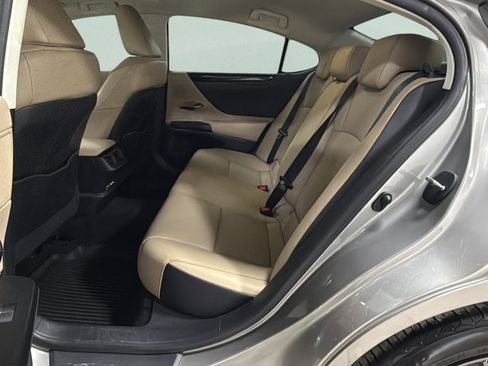 Used 2021 Lexus ES 250 w/ Premium Package image 33