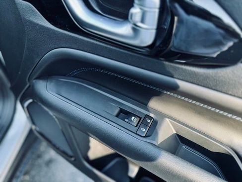 New 2026 Jeep Compass Limited image 14