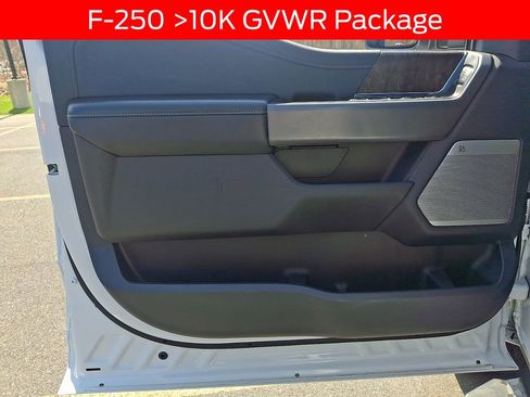 Used 2024 Ford F250 Lariat w/ Chrome Package image 12