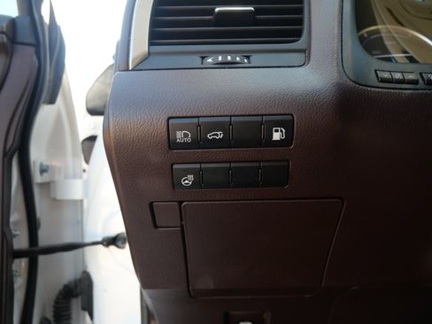 Used 2018 Lexus RX 450hL Premium w/ Premium Package image 11