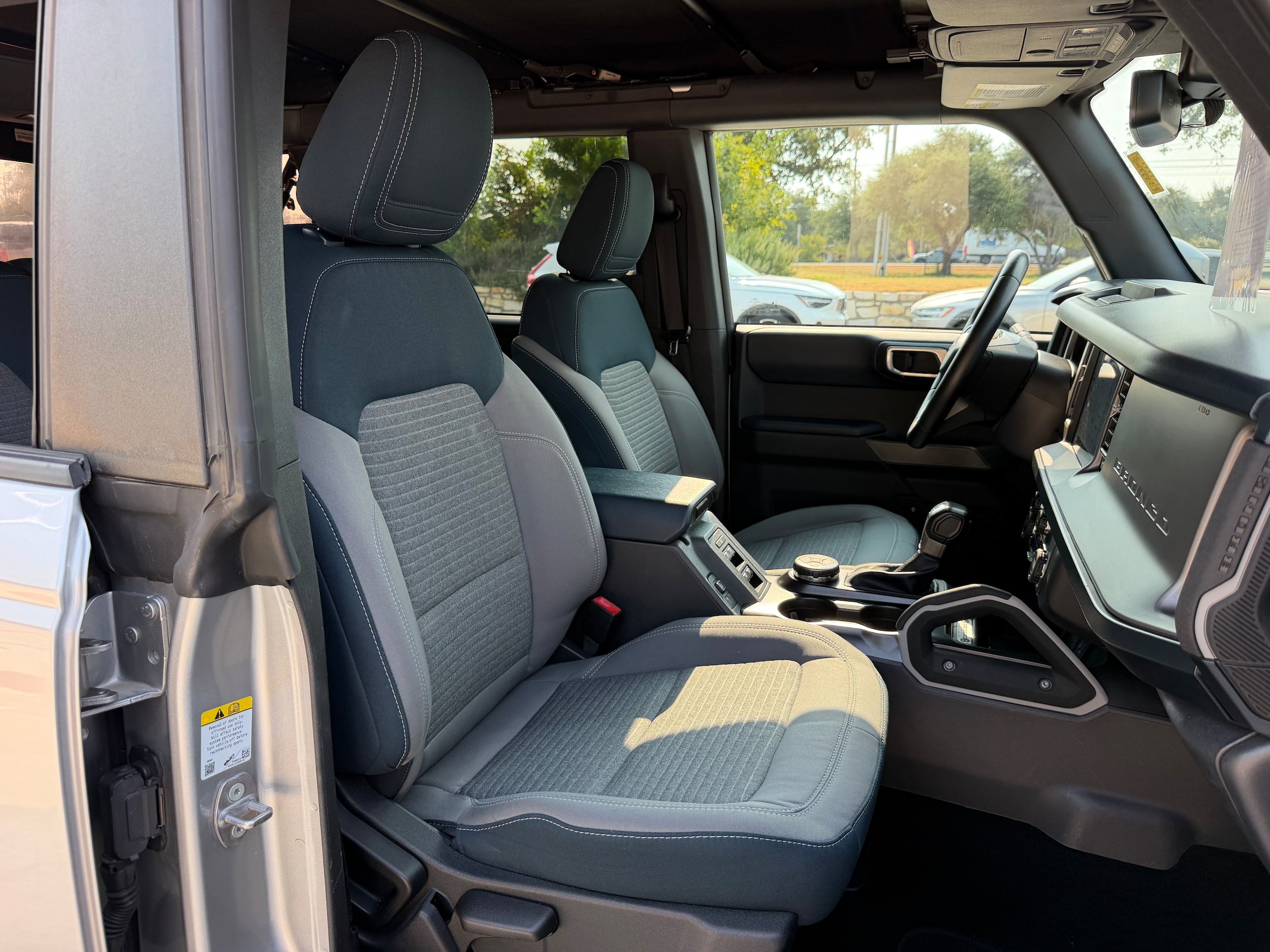 Used 2023 Ford Bronco Outer Banks AWD/4WD image 11