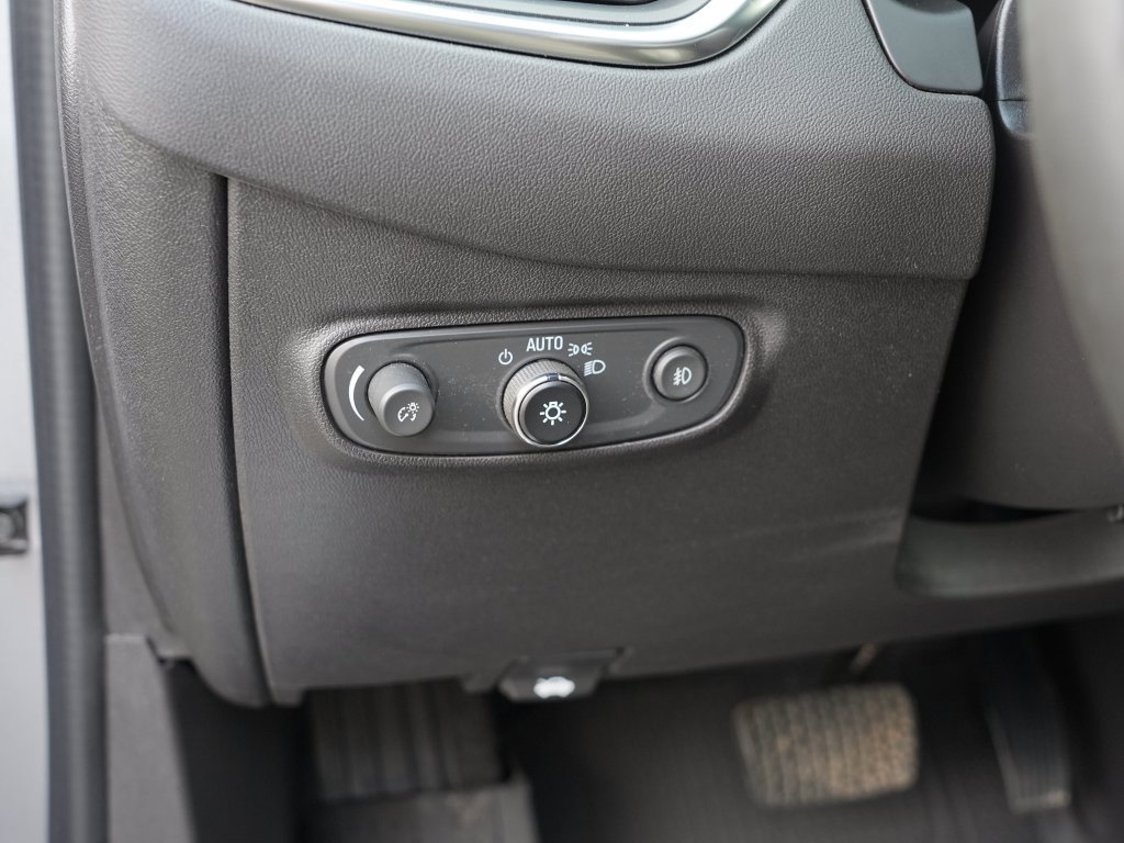 Certified 2024 Chevrolet Equinox Premier AWD/4WD image 18
