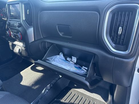 Used 2022 Chevrolet Silverado 1500 LT image 25