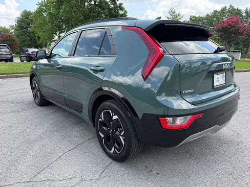 Used 2023 Kia Niro Wind w/ Wind Preserve Package FWD image 5