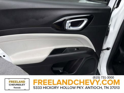 Used 2022 Jeep Compass Limited image 15