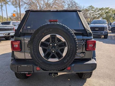 Used 2018 Jeep Wrangler Unlimited Rubicon image 4