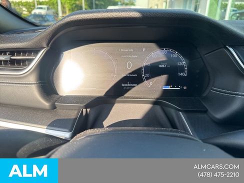 Used 2023 Jeep Grand Cherokee Altitude RWD image 15