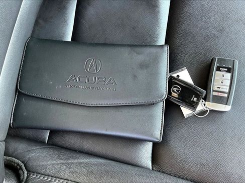 Used 2017 Acura MDX SH-AWD image 37