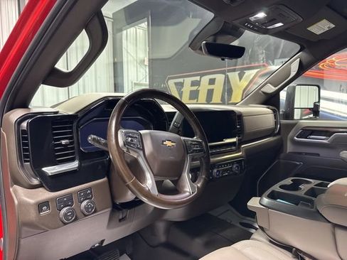 Used 2025 Chevrolet Silverado 2500 LT w/ All Star Edition image 6