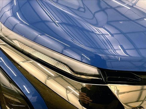 Used 2025 Chevrolet Equinox ACTIV w/ Safety and Technology Package image 27