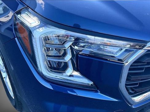 Used 2022 GMC Terrain SLE w/ Driver Convenience Package AWD/4WD image 27