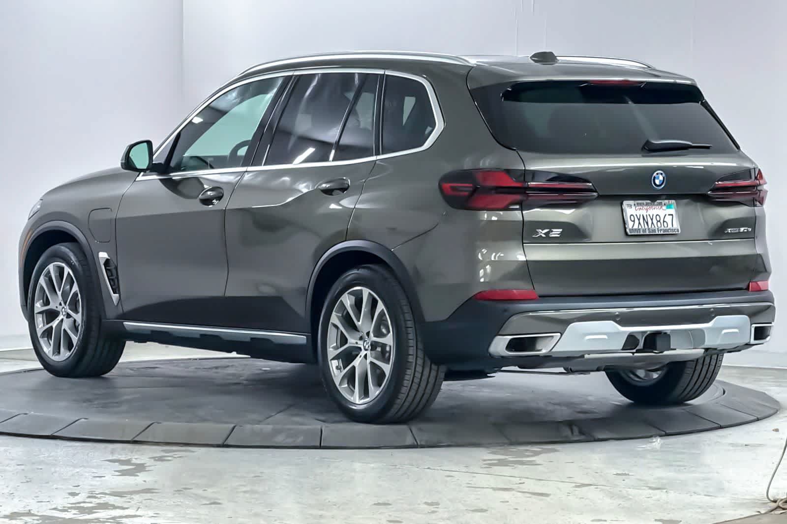Used 2026 BMW X5 xDrive50e w/ Premium Package AWD/4WD image 6