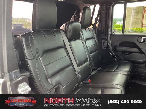 Used 2020 Jeep Wrangler Unlimited Sahara AWD/4WD image 22