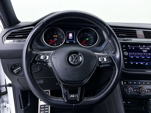 Used 2021 Volkswagen Tiguan SE R-Line FWD image 30
