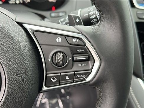 Used 2025 Acura RDX SH-AWD image 15