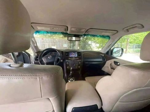 Used 2017 Nissan Armada SL image 28