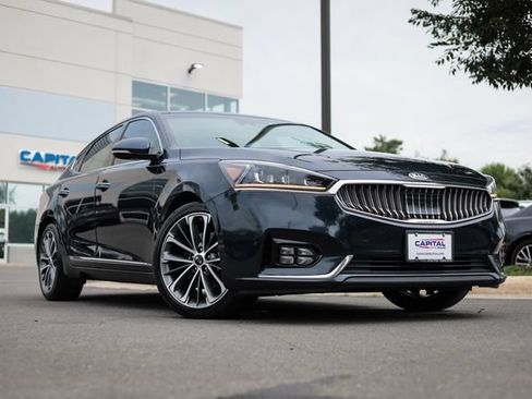 Used 2018 Kia Cadenza Technology FWD image 2