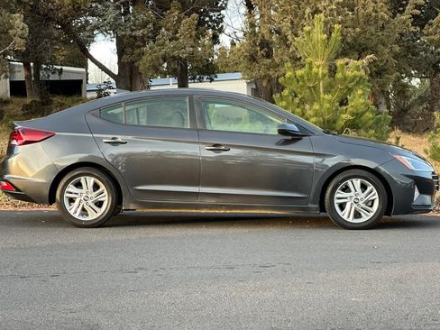 Used 2020 Hyundai Elantra SEL w/ Cargo Package (C1) FWD image 3