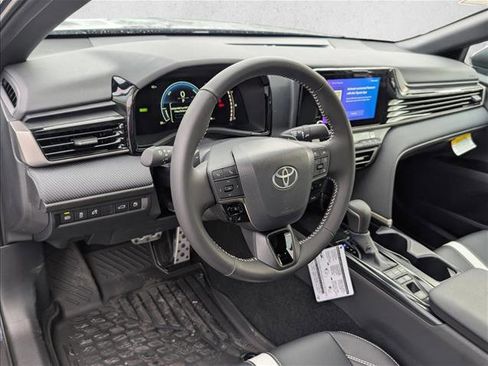 New 2026 Toyota Camry SE image 3