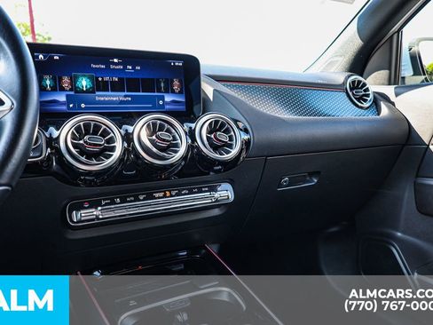 Used 2025 Mercedes-Benz GLA 250 image 40