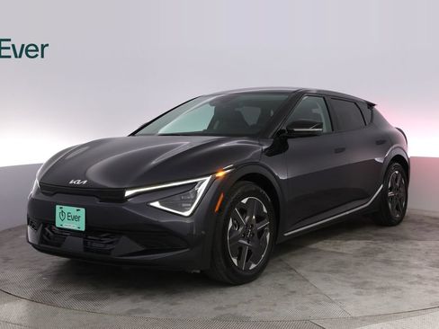 Used 2025 Kia EV6 Light RWD image 2