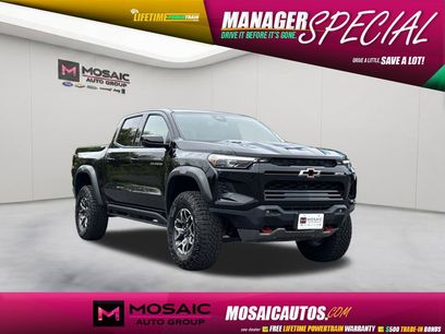 Used 2025 Chevrolet Colorado ZR2 w/ Technology Package