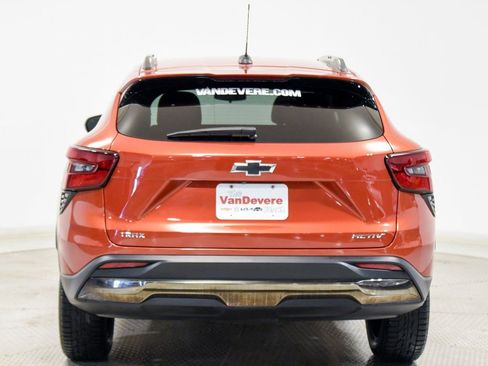 Used 2024 Chevrolet Trax ACTIV w/ Driver Confidence Package image 8