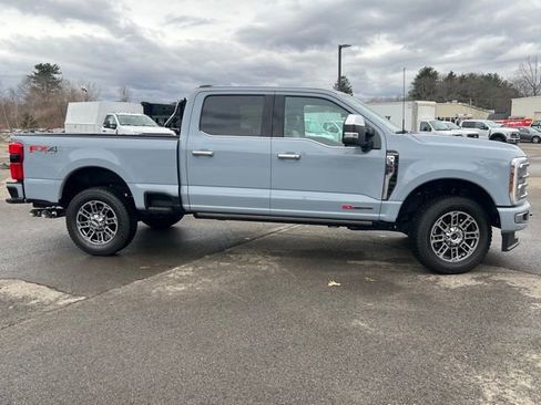 Used 2025 Ford F350 Platinum w/ Platinum Plus Package AWD/4WD image 4