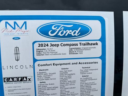 Used 2024 Jeep Compass Trailhawk AWD/4WD image 30