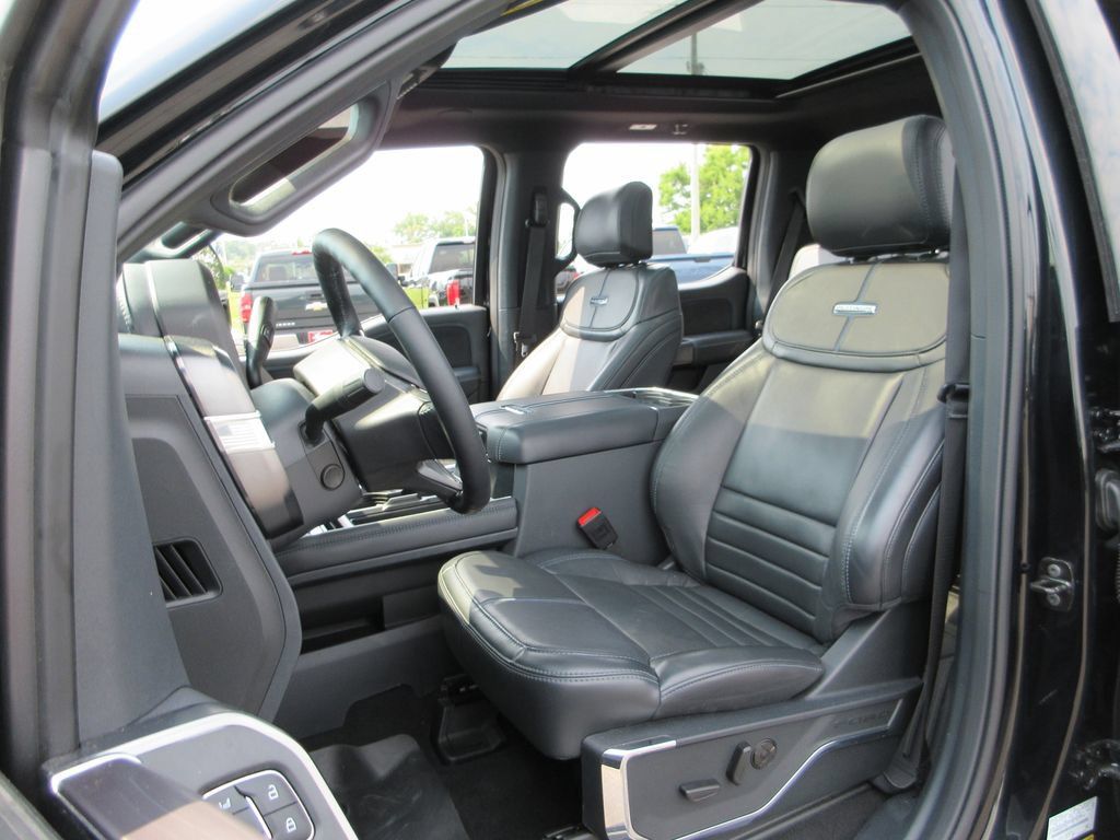 Used 2026 Ford F250 Platinum AWD/4WD image 25