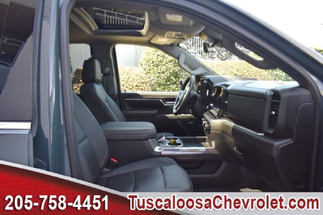 Used 2025 Chevrolet Silverado 2500 LTZ w/ LTZ Premium Package AWD/4WD image 27