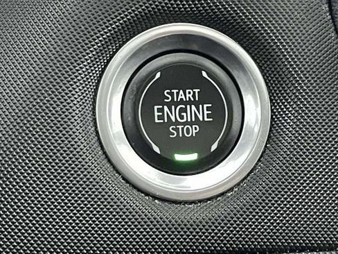 Used 2023 Chevrolet Colorado Z71 w/ Z71 Convenience Package 2 image 24