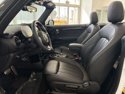 Used 2023 MINI Cooper John Cooper Works w/ Driver Assistance Package FWD image 5
