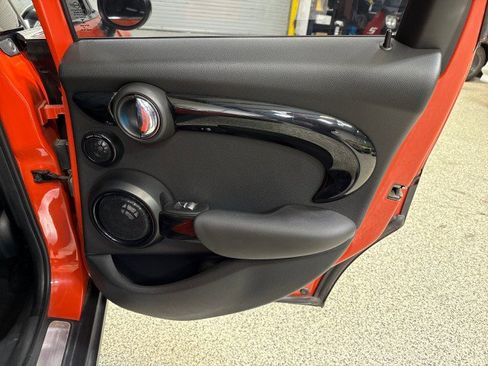 Used 2019 MINI Cooper S w/ Premium Package image 66