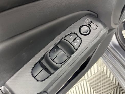 Used 2024 Nissan Altima 2.5 S FWD image 29