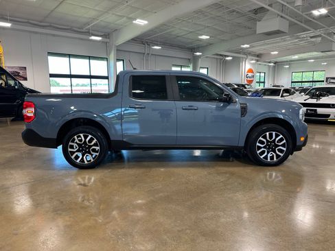 Used 2024 Ford Maverick Lariat AWD/4WD image 9