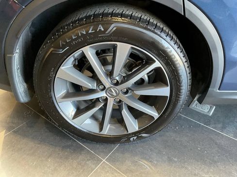 Certified 2026 Acura MDX SH-AWD w/ Technology Package image 8