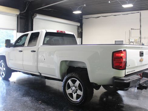 Used 2018 Chevrolet Silverado 2500 W/T w/ WT Convenience Package RWD image 5